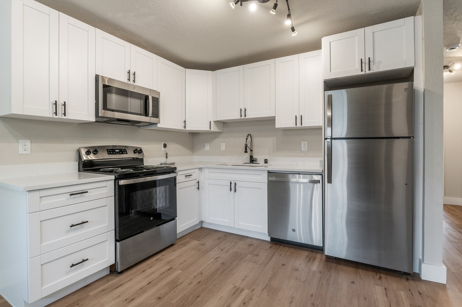 10816 E 3rd Ave - 6